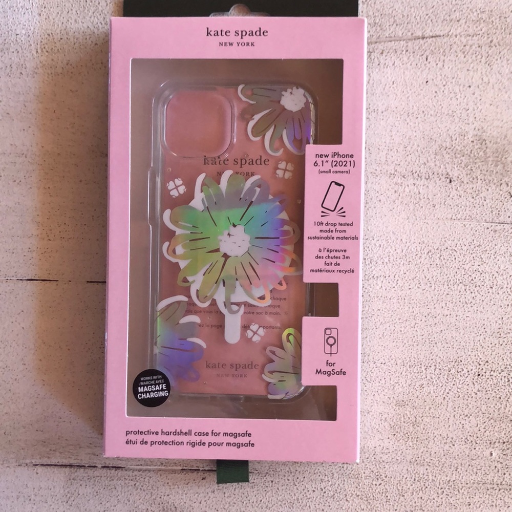 Kate Spade new iPhone 6.1” (2021) small camera protective hard shell case
